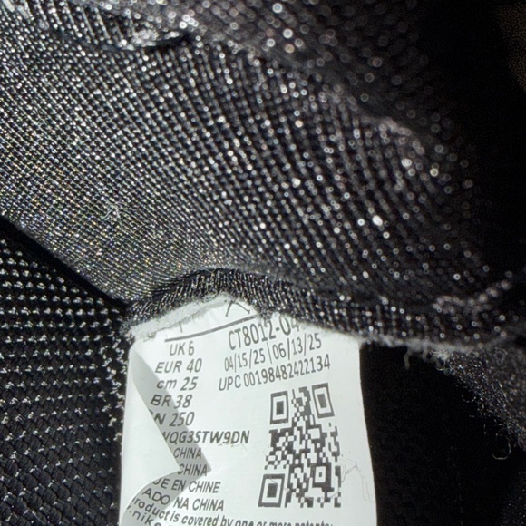 Jordan 11 - Picture 9 of 10